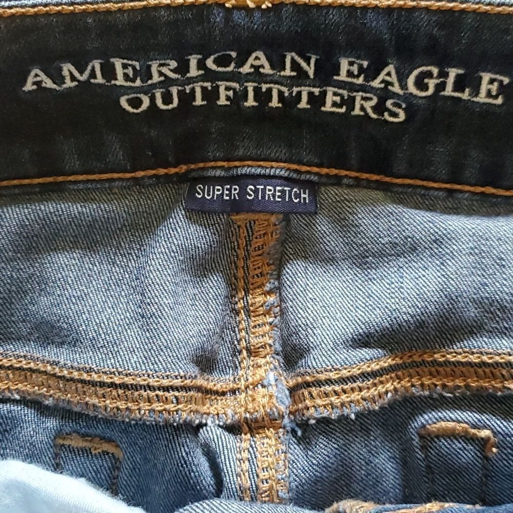 American Eagle Outfitters Women's Artist Crop Jeans Size 2 - Picture 8 of 9